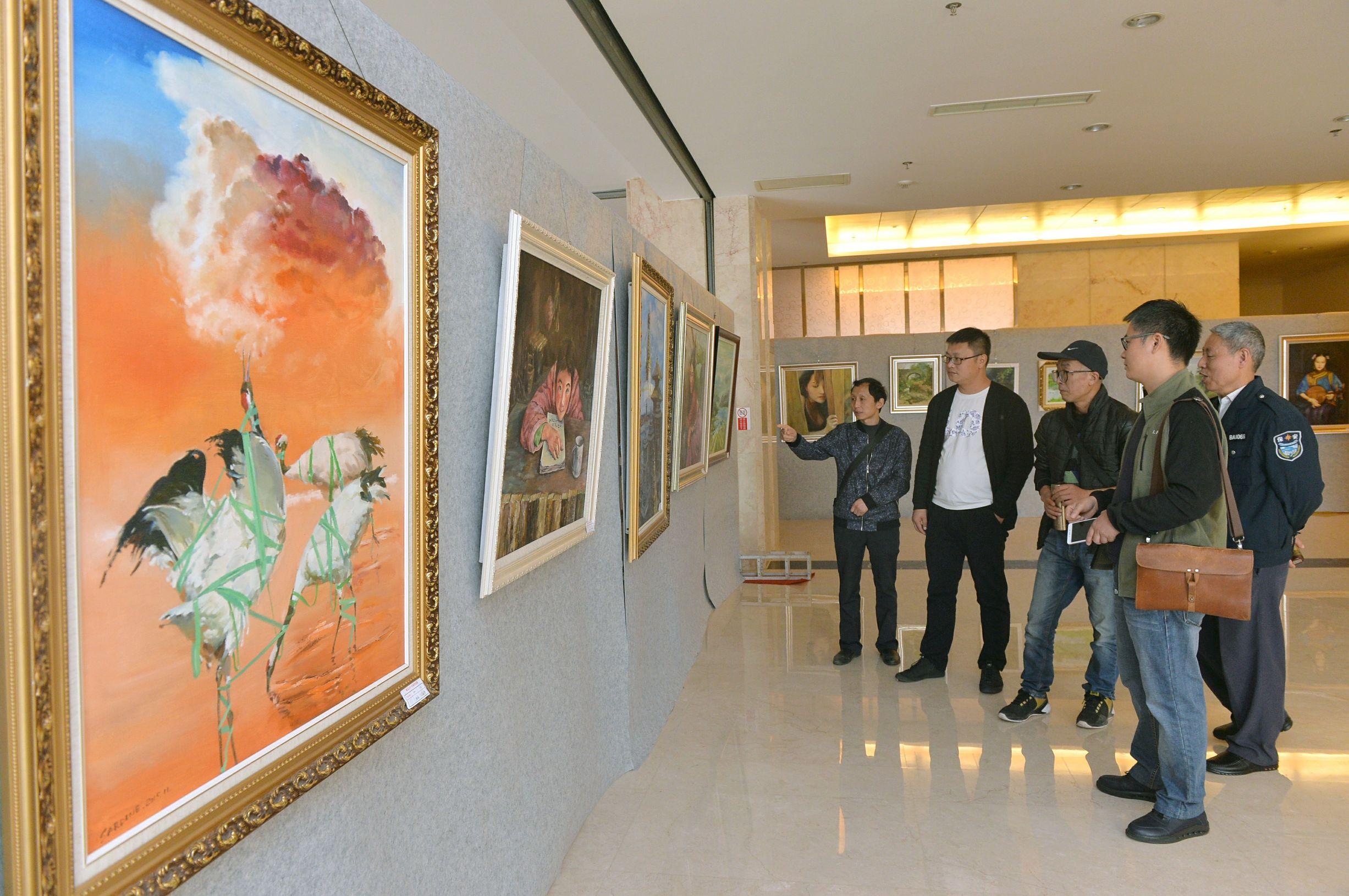省文聯(lián)蒞臨威遠縣開展文藝采風創(chuàng)作與惠民演出活動